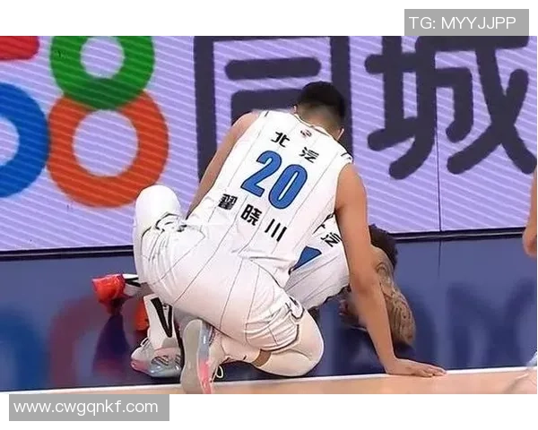 上海城发与延边北国激战正酣双方争夺胜利的精彩瞬间回顾